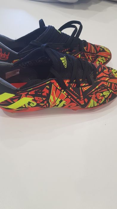 Chuteira adidas messi 37 1/2 Como novo