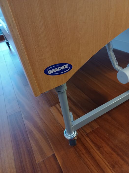 Cama hospitalar Invacare