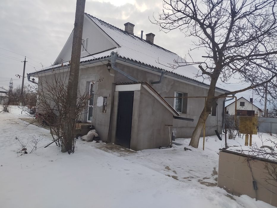 Будинок в місті Сторожинець, земля, сад, краєвид