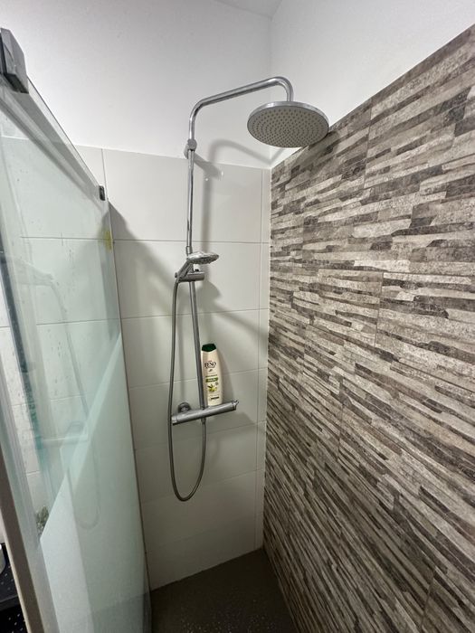 Quarto Individual Mobilado — com contrato para a AIMA – A 5 Min do Metro de Odivelas