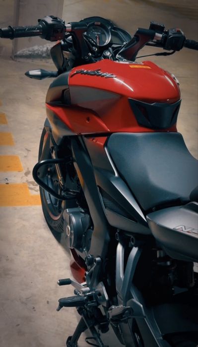 Moto Pulsar NS 200 ABS nova