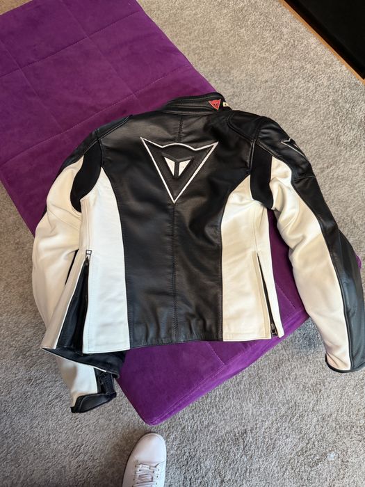 Casaco Dainese tam.S em pele