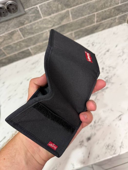 Гаманець Levis.