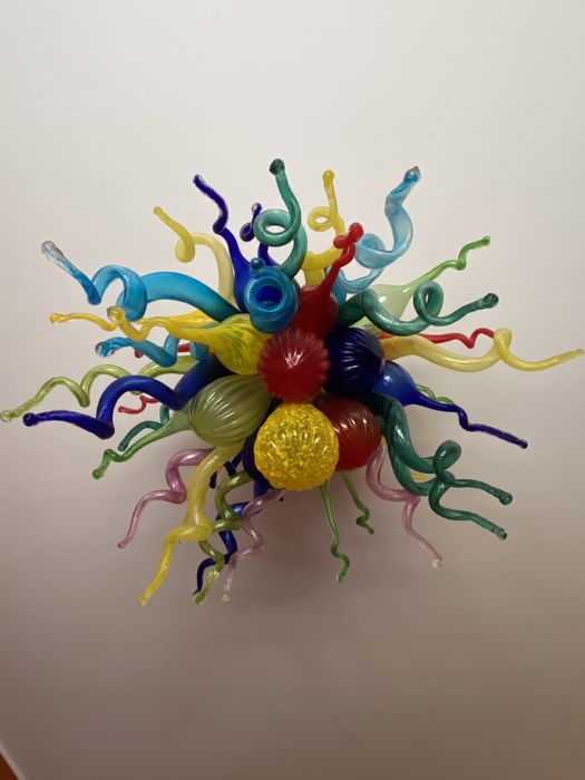 Candeeiro de video Murano multicor, estilo Dale Chihuly