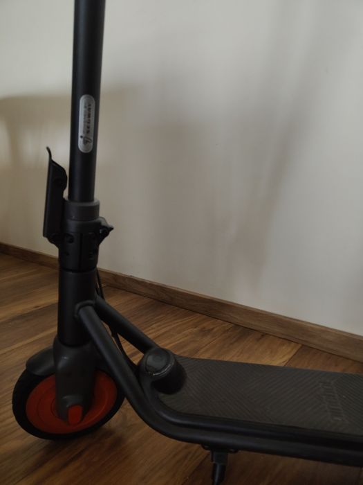 Hulajnoga Elektryczna Segway Ninebot eKickscooter ZING C20