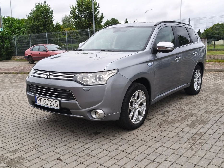 Mitsubishi Outlander Mitsubishi Outlander PHEV 2.0 benzyna LPG | bogata wersja, FVAT