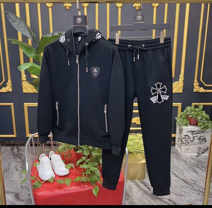 Костюм chrome hearts