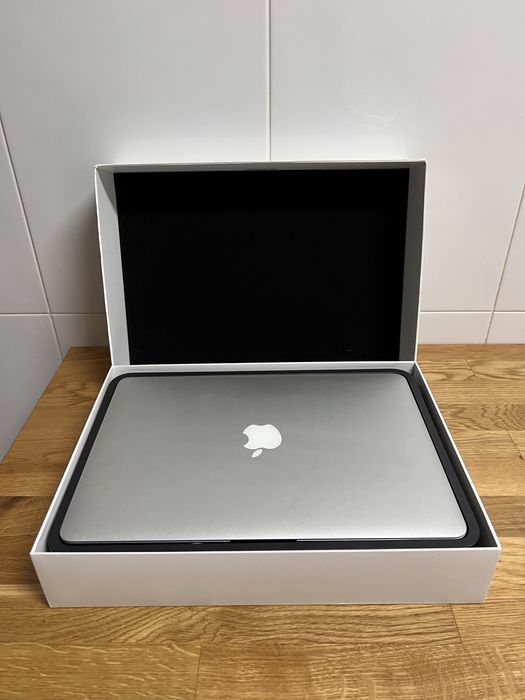 MacBook Air 13” A1466