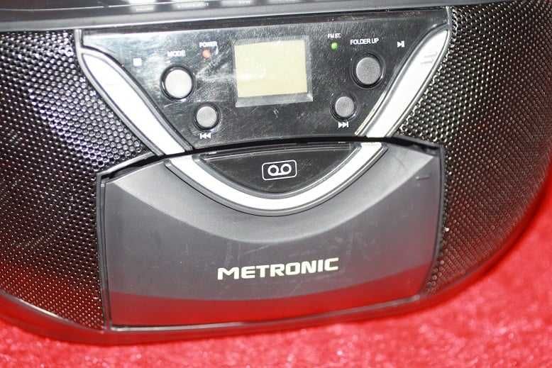 Rádio Boombox CD/MP3/K7 METRONIC 477131 Preto.