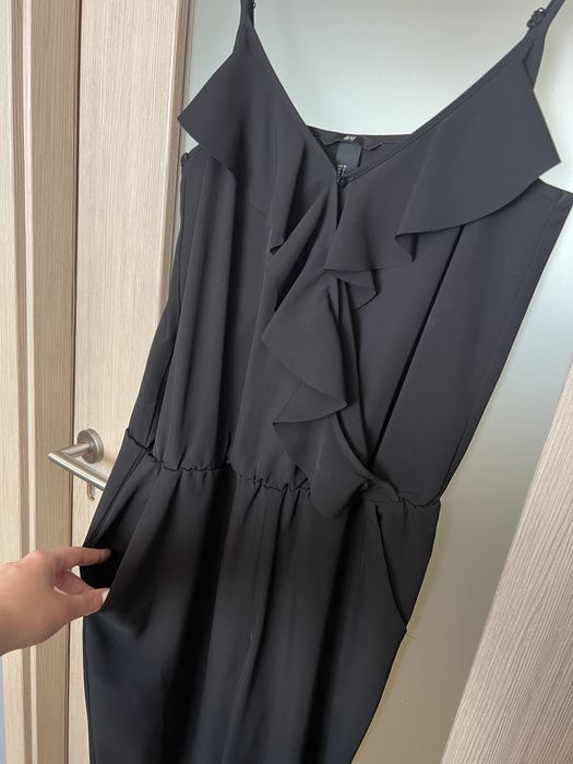 Kombinezon h&m czarny falbana