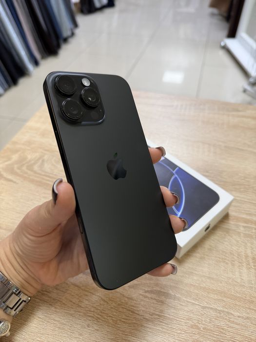 Продам Iphone 16 Pro Max/512 Гб