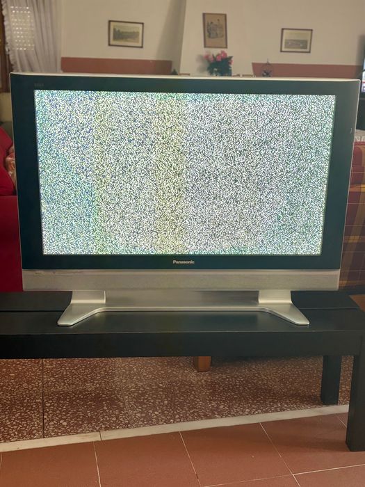 Televisão Panasonic 42”