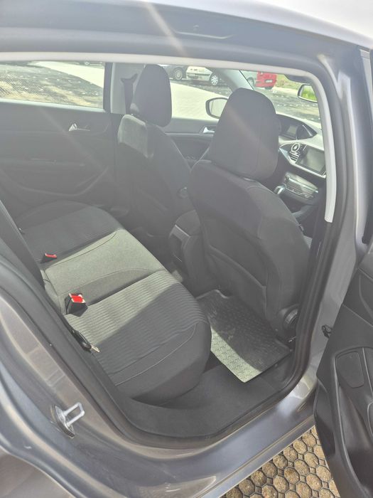 PEUGEOT 308 1.2 PureTech