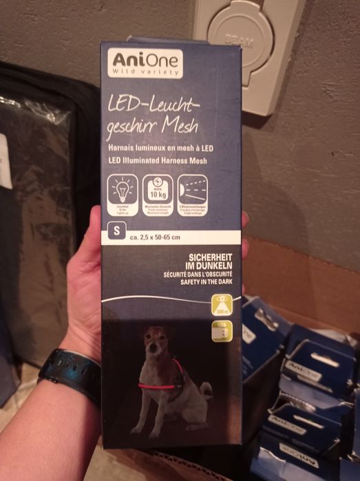 Wyprzedaż! Nowe szelki LED dla psa Ładowane na USB.