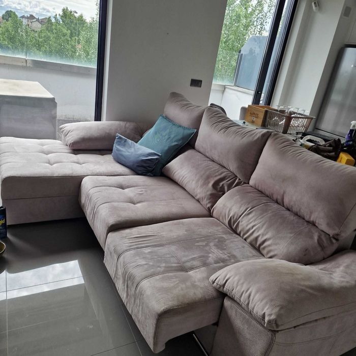 Sofá com Chaise longue