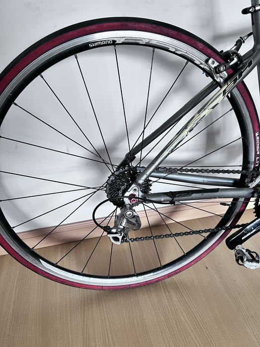 Bicicleta estrada BH 26