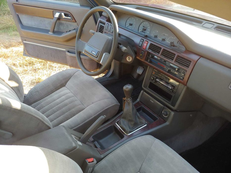 Mazda 929.2.2i.1988.