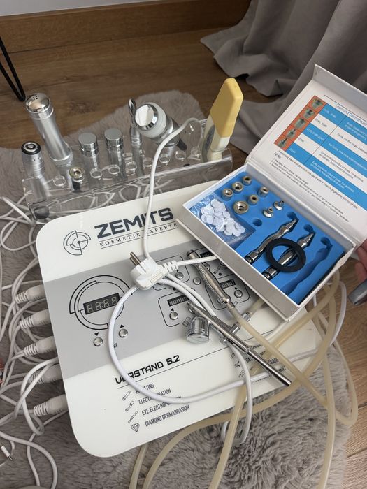 Косметологический комбайн Zemits Verstand 8.2 / 8 в 1
