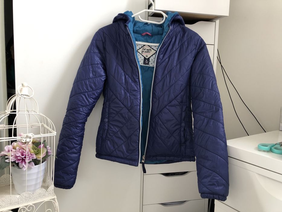 Kurtka Bershka xs s przejściowa pikowana granatowa ze ściągaczem