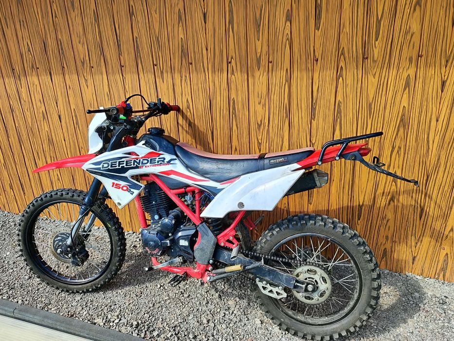 Cross Defender 150