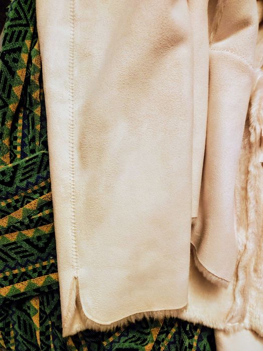 Kożuszek sztuczny bialy damski jak prawdziwy