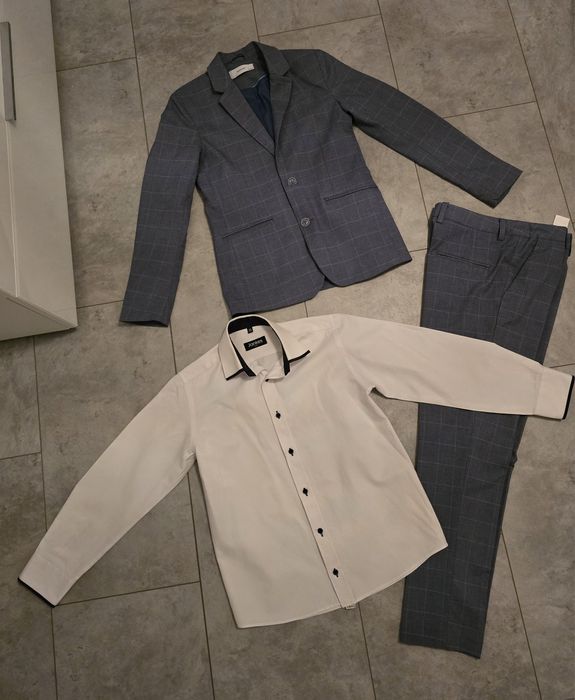 Garnitur  Reserved dla chlopca z koszula  Jankes