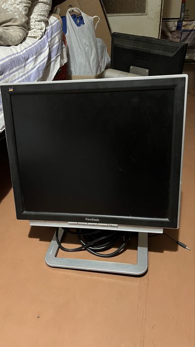 Мониторы (не рабочие, на запчасти)