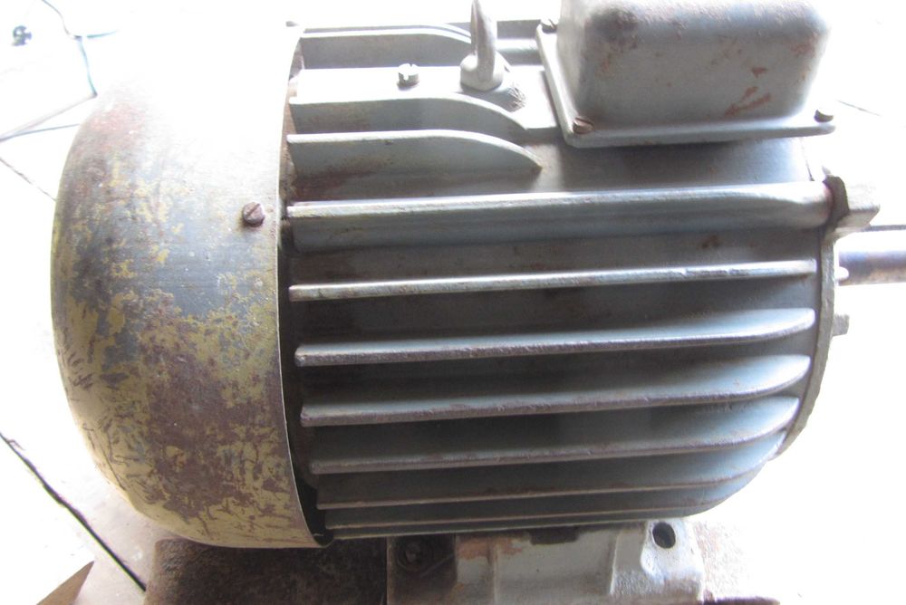 Silnik elektryczny 380 V  5,5 KW