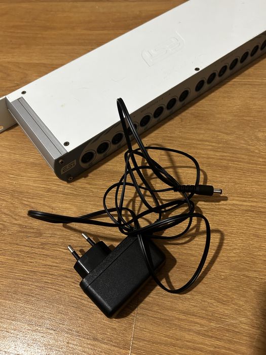 MIDI Interface ESI M8U XL (7 ins-8 outs)