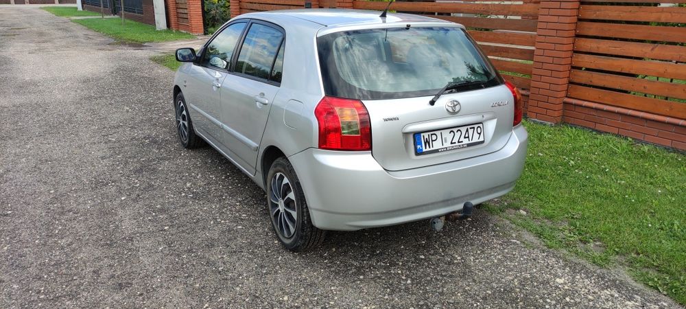 Toyota Corolla e12