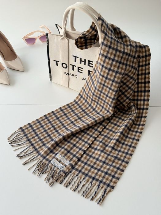 Aquascutum легендарний вовняний шарф