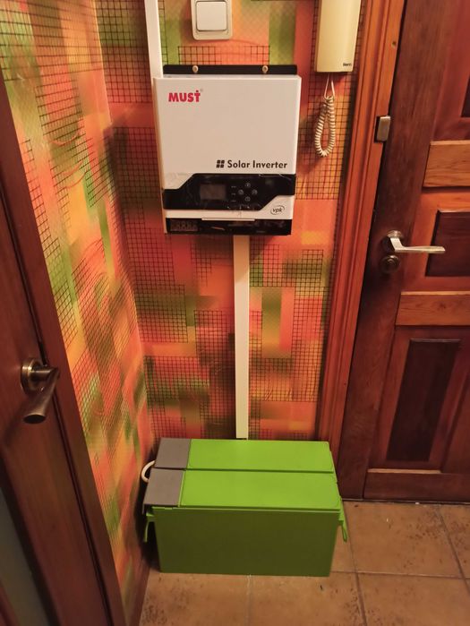 Монтаж / інсталяція інвертора з акумулятором / ДБЖ. Резервне живлення.