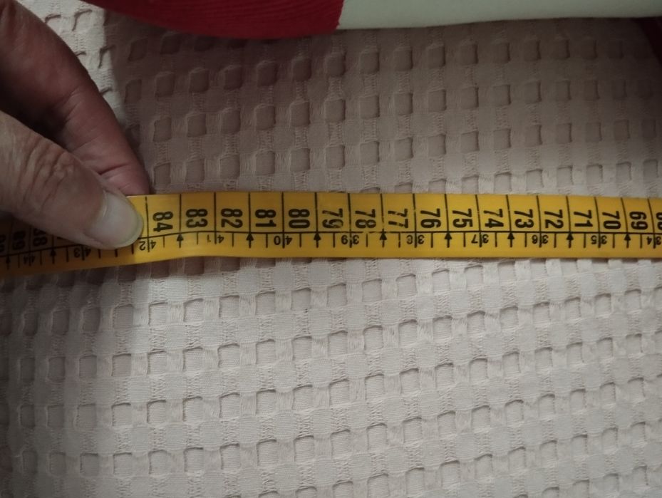 Boneca de tecido, e cabelos encaracolados