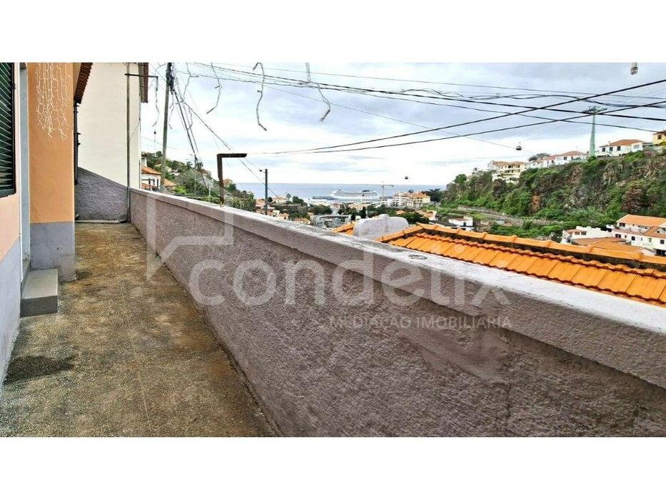Moradia T3 Térrea no Centro do Funchal