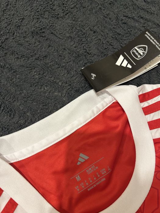 Camisola do Arsenal completamente  nova