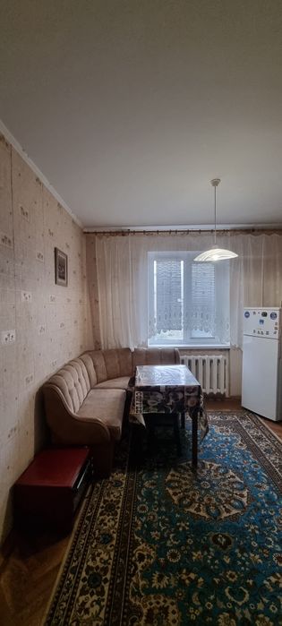 Оренда квартири на Шуменському . Ліфт працює .