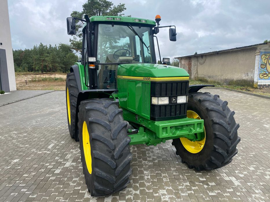 John Deere 6900 135к.с.