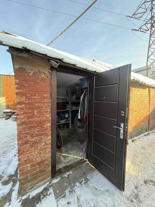 Частина будинку 28 м² з ремонтом і гаражем| | Інститут зв’язку