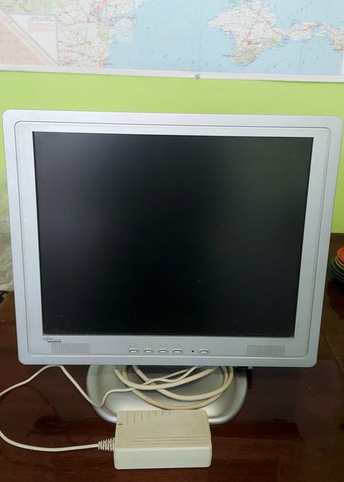 Продам колонки LUXEON и монитор Fujitsu-Siemens