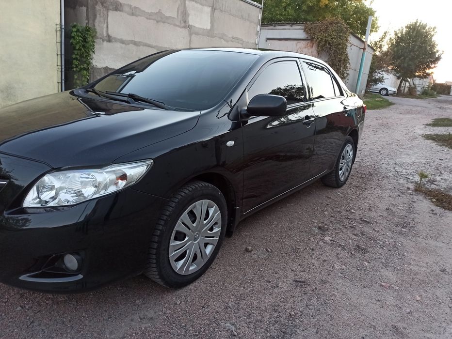 Toyota Corolla 2008 в хорошем состоянии