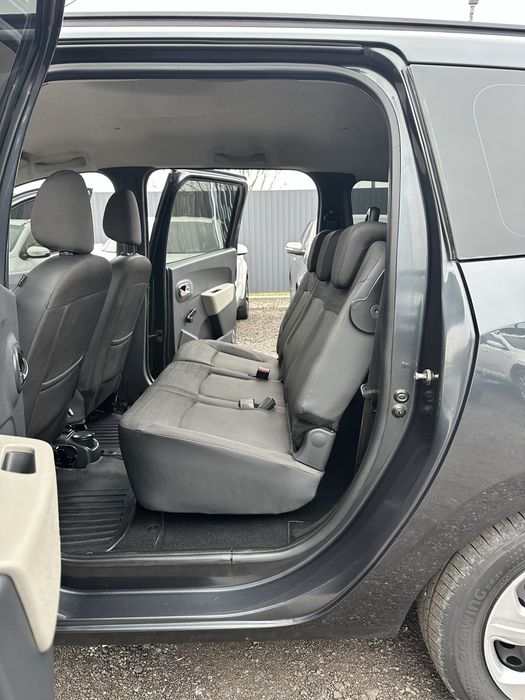 Dacia Lodgy 2012 Год