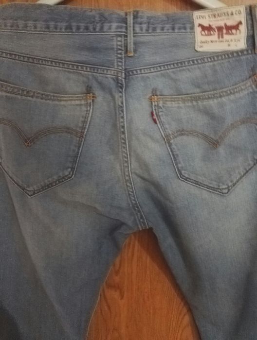 Levis spodnie 32/34