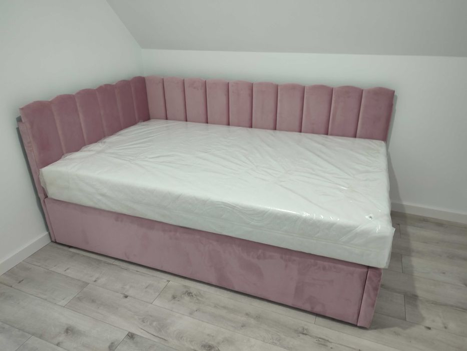 Łóżko tapicerowane narożne na wymiar pojemnik, producent