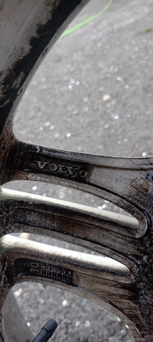 Felgi Volvo 5x108 16 opony zimowe 205/55 16