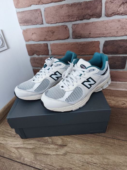 Buty New Balance 2002r