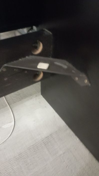 Cama 150 x 195 madeira maciça.