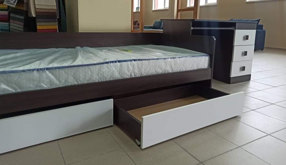 Односпальная кровать 80*190. Цена 3080 гр без ящиков, 4450 гр с ящикам