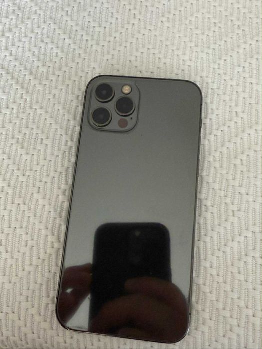 Iphone 12 pro usado.