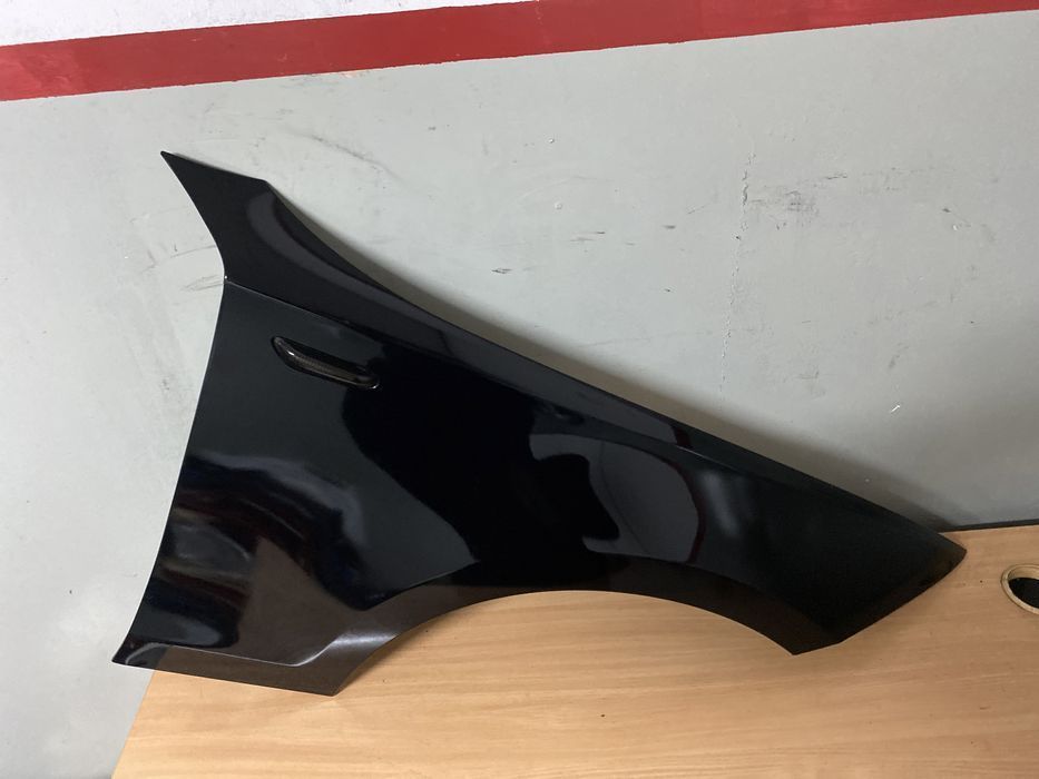 Bmw 1 E88 Błotnik Prawy kierunkowskaz E87 E81 E82
