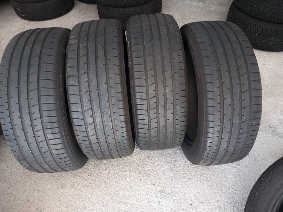 4 Pneus 225/55R19 Toyo